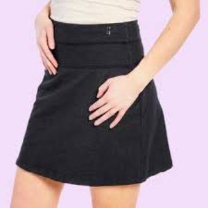 Teez-Her black tummy control skort size XL